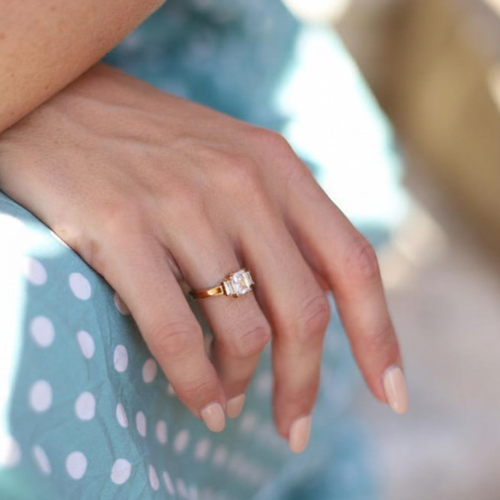 Trippelring med baguettslipade zirconia