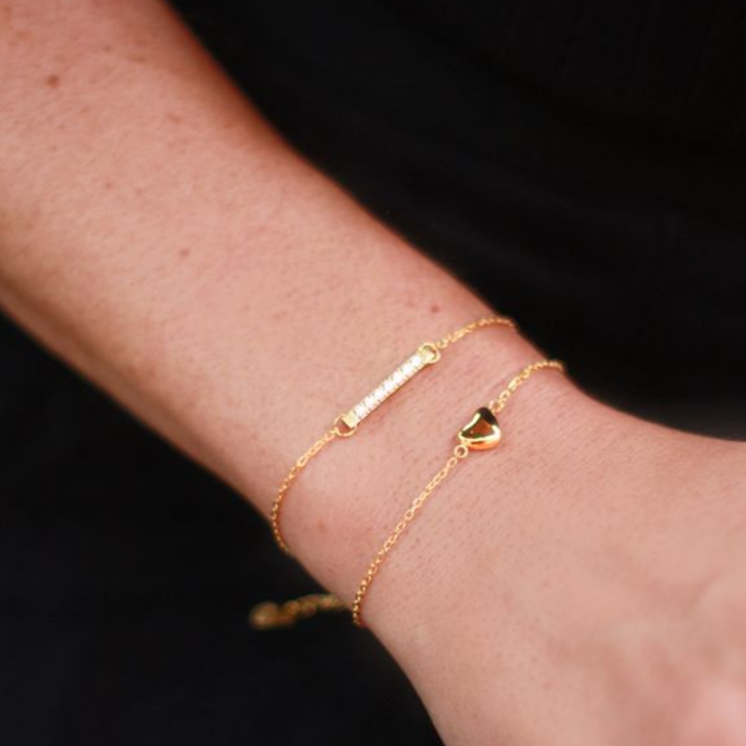 Nätt armband med hjärta
