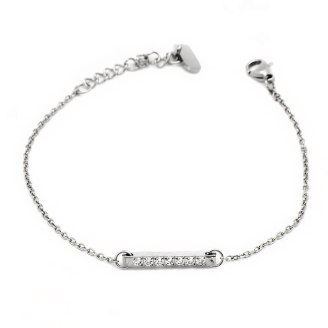 Nätt strassarmband med gravyr - Fler texter & färger finns!