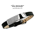 Snyggt och stilrent 8mm smalt läderarmband med "älskad" skrivet i punktskrift (blindskrift). Perfekt för både henne som honom.