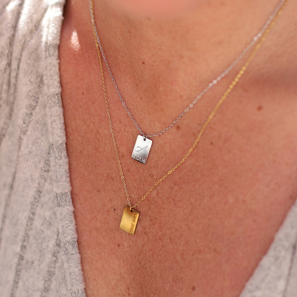 Mini halsband med EGEN personlig gravyr, Stål / Guld
