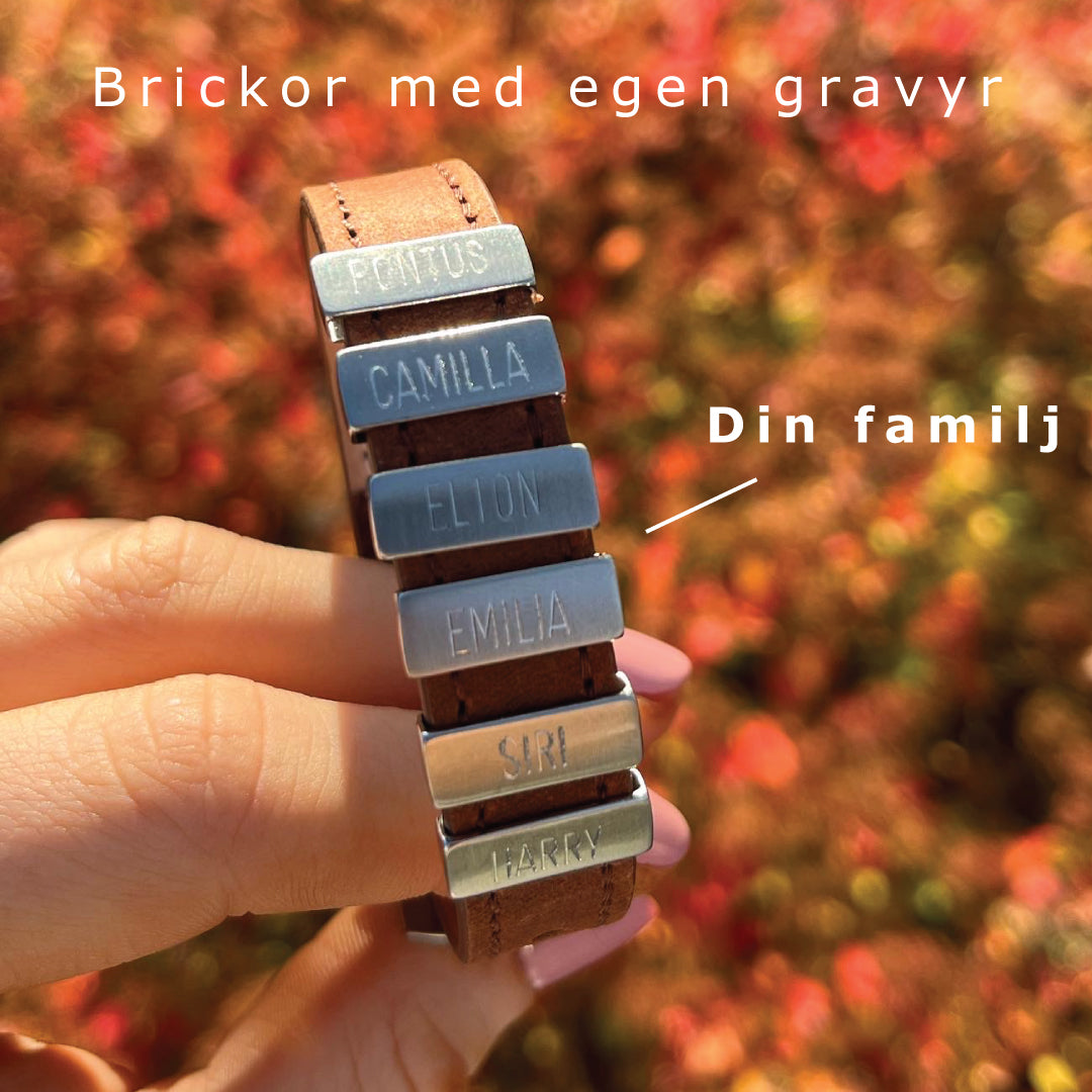 Gravera vad du vill! Bricka i rostfritt stål med egen gravyr. Läderarmband köpes separat! - Se "Relaterade produkter" nedan