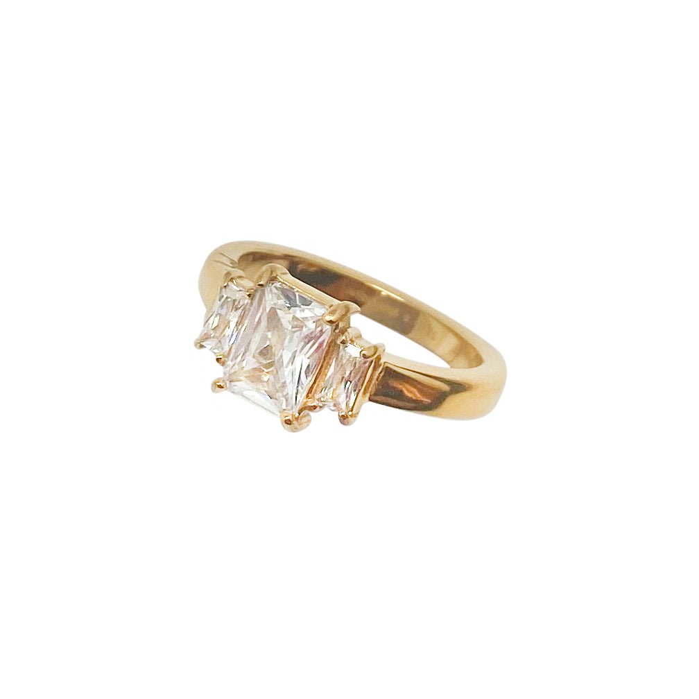 Trippelring med baguettslipade zirconia