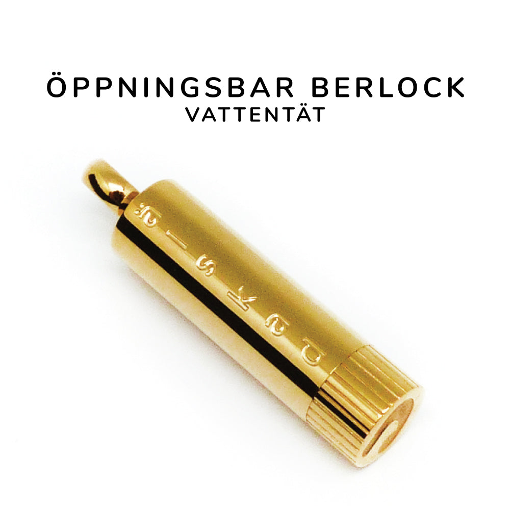 Behåll din hemlighet i årets coolaste berlock i rostfritt stål. Vattentät berlock i unisex design. Perfekta smycket till honom och henne.