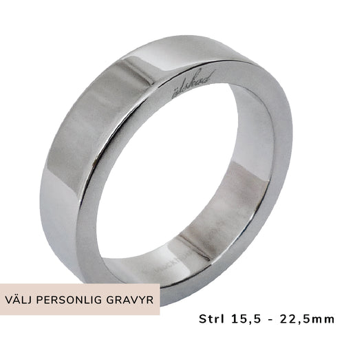 Slät ring med plats för egen gravyr - passar både herr och dam - Gravyr på insidan eller utsidan ingår i priset om du vill!