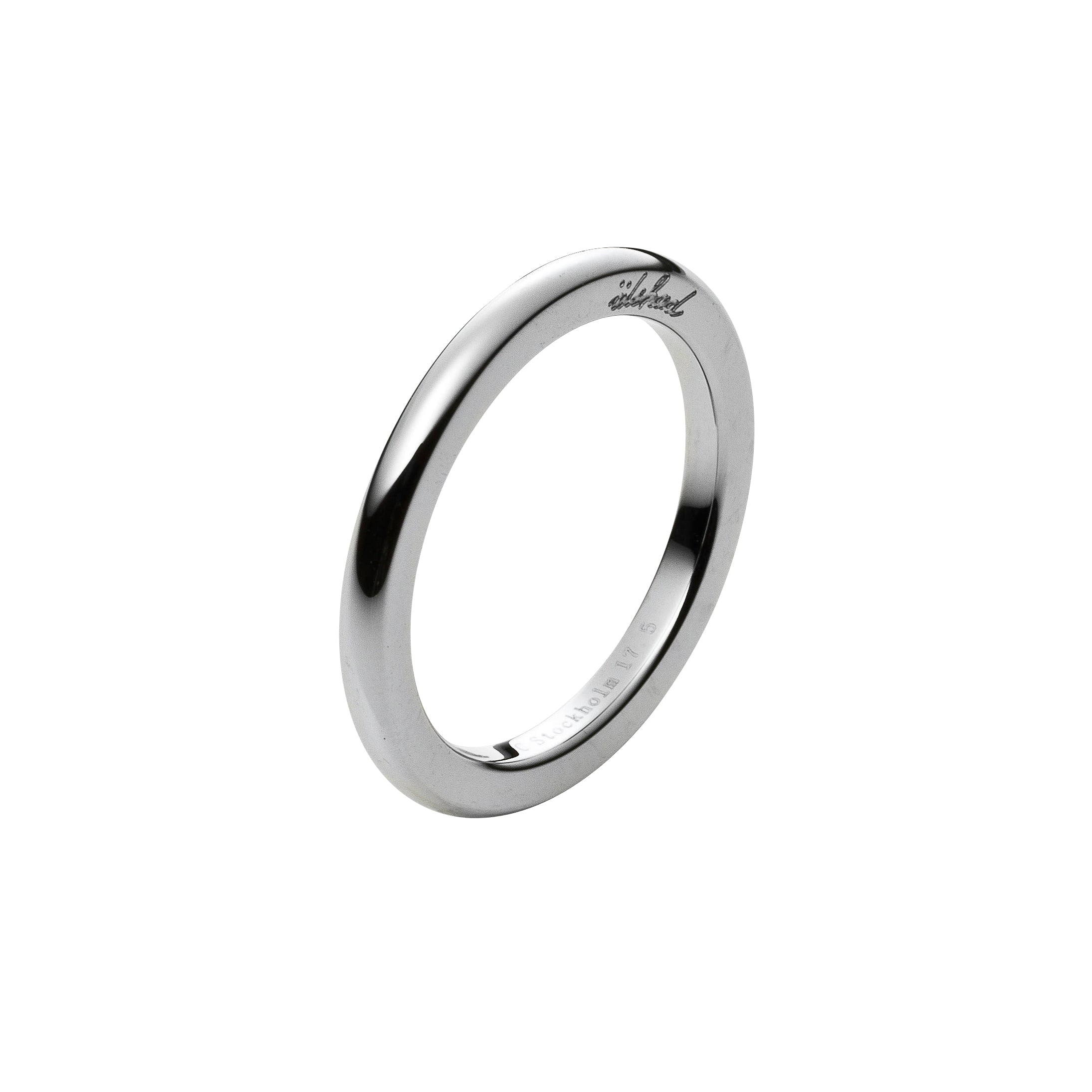 Perfekta ringen för alla tillfällen. Underbar i si enkelhet eller tillsammans med andra ringar.